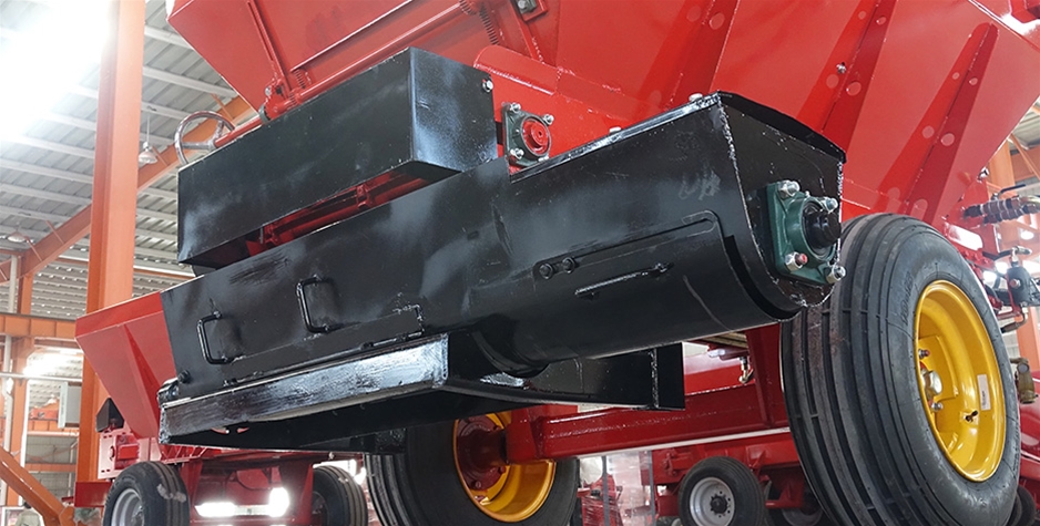 2FGB-YLS果園單側(cè)順?lè)蕶C(jī)