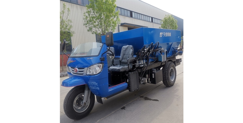3方全自動(dòng)三輪撒肥車